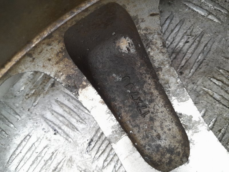 Диск R17 G35 03-07 2006 Седан 3.5 Диск R17 G35 03-07 2006 Седан 3.5