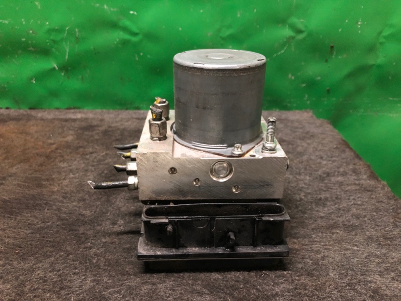 Блок ABS G25/G35/G37/Q40 06-14 2007 Седан 3.5 VQ35HR Блок ABS G25/G35/G37/Q40 06-14 2007 Седан 3.5 VQ35HR