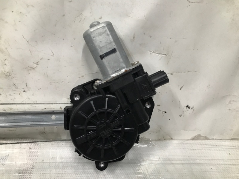 Стеклоподъемник задний правый RDX 12-19 2014 Внедорожник 3.5 J35Z2