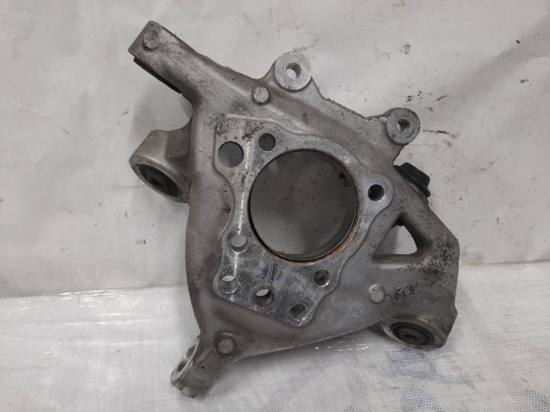 Цапфа задняя левая LEXUS GS350 GS300 05-11 Седан 3.5