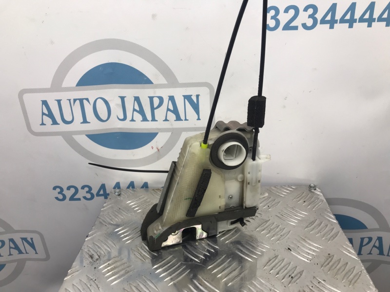 Замок двери задний левый PRIUS - 30 09-17 Хэтчбек Замок двери задний левый PRIUS - 30 09-17 Хэтчбек