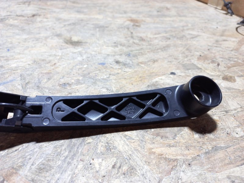 Поводок стеклоочистителя передний левый SOUL PS 13-19 2017 PS 1.6