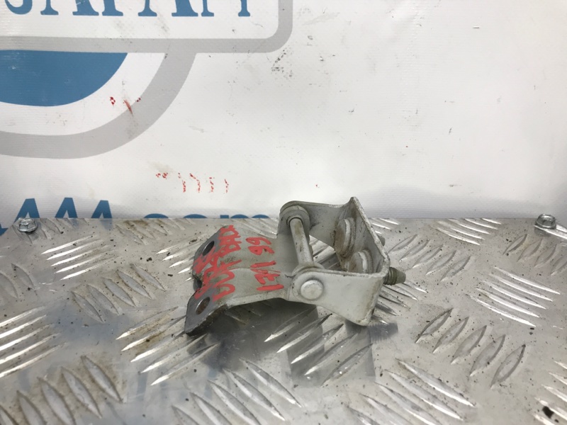 Петля крышки багажника задняя правая SUBARU OUTBACK 09-14 BR Внедорожник 2.5