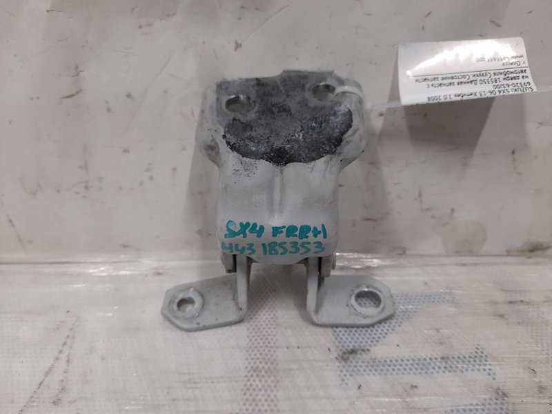 Петля двери нижняя передняя правая SUZUKI SX4 06-13 2008 Седан 2.0 69320-63J00 Б/У