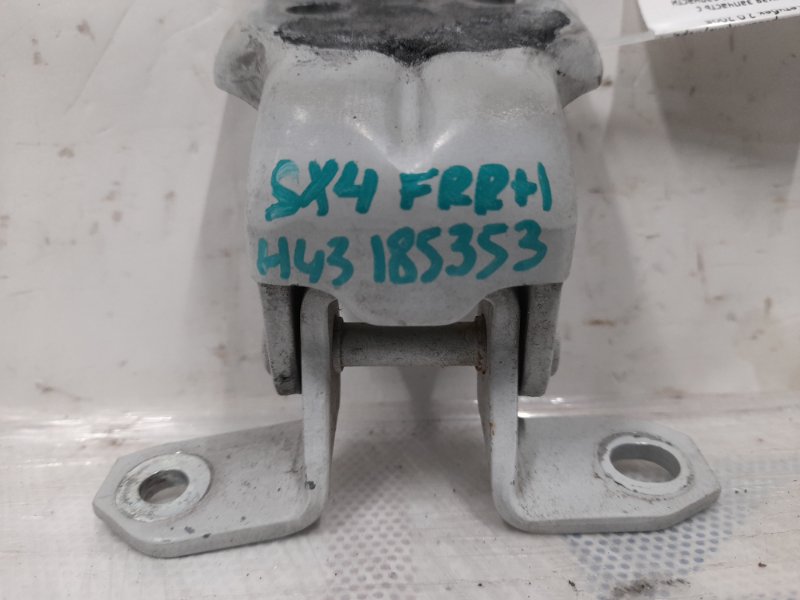 Петля двери нижняя передняя правая SX4 06-13 2008 Седан 2.0