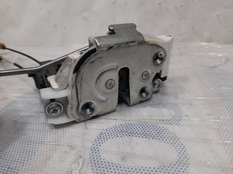 Замок двери передний правый MITSUBISHI LANCER X 10 07-15 2010 Седан 2.0 4B11 5715A426 Б/У