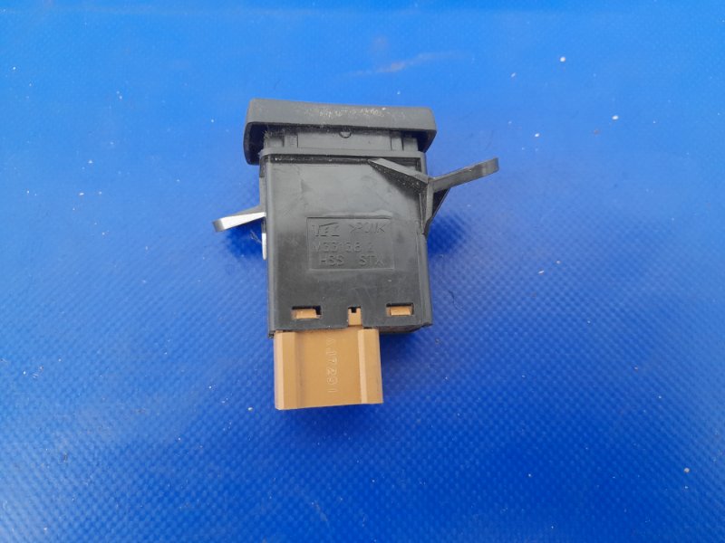 Кнопка обогрева сидений правая MDX (YD2) 06-13 YD2