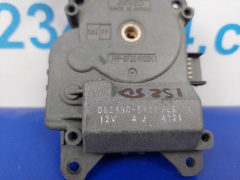 Моторчик заслонки печки IS250/350 05-13