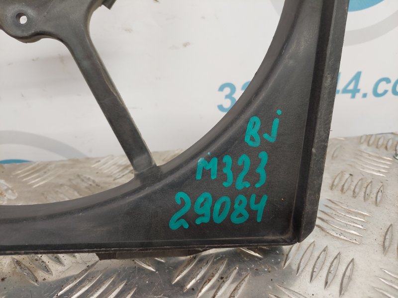 Диффузор вентилятора основного радиатора 323 BJ 98-2003