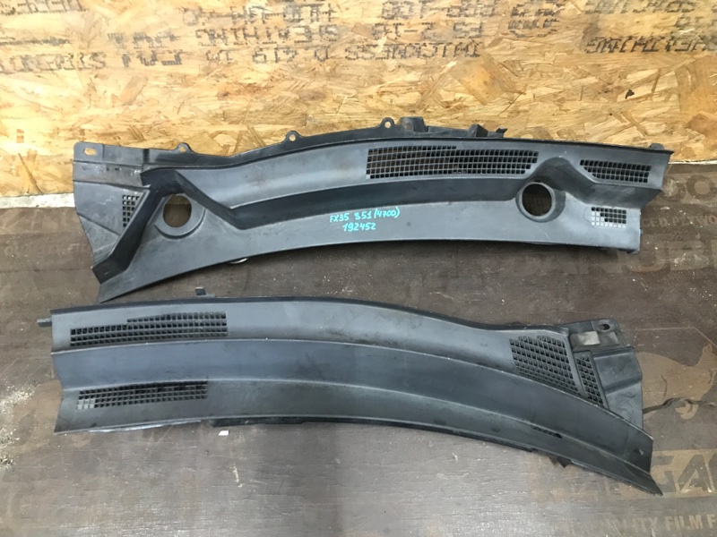 Пластик под лобовое стекло / Жабо FX/QX70 S51 08-17 2009 S51 3.5 VQ35HR