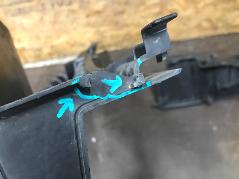 Пластик под лобовое стекло / Жабо FX/QX70 S51 08-17 2009 S51 3.5 VQ35HR