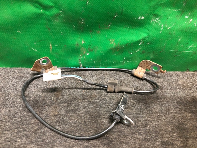 Датчик ABS задний правый SUZUKI KIZASHI 09-14 2010 Седан 2.4 56310-57L01 Б/У