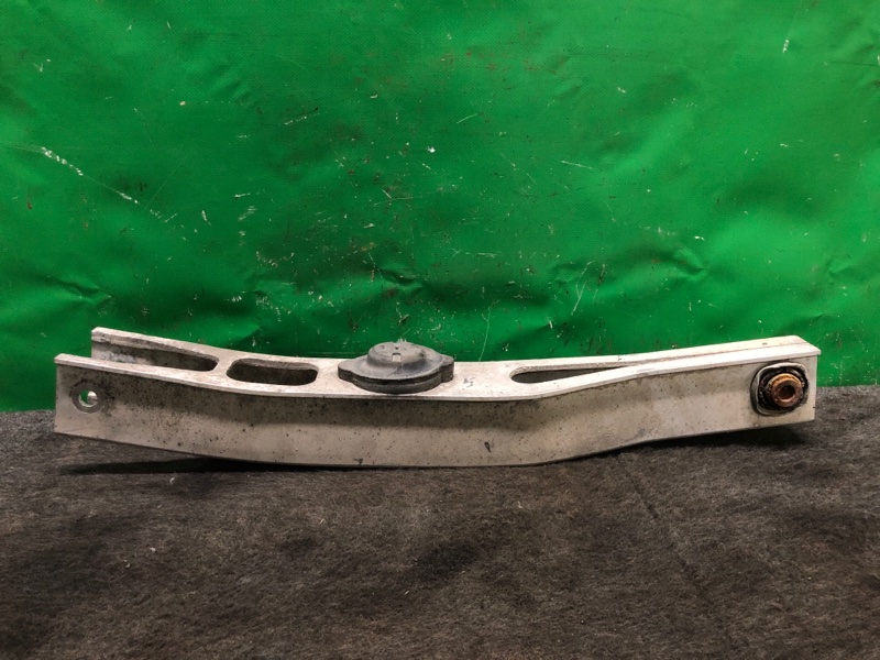 Рычаг задней подвески поперечный нижний задний левый KIZASHI 09-14 2010 Седан 2.4