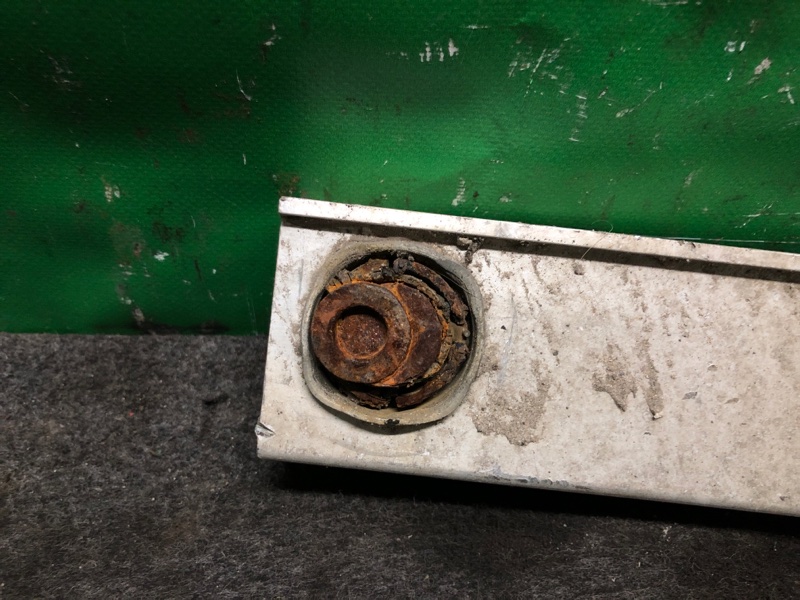 Рычаг задней подвески поперечный нижний задний правый SUZUKI KIZASHI 09-14 Седан 2.4