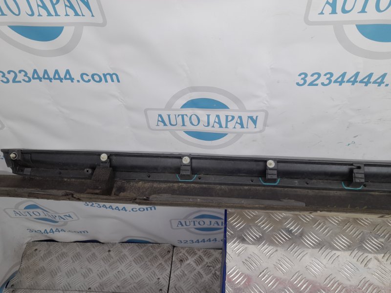Накладка порога наружная правая GS350 GS300 05-11 2007 Седан 3.5