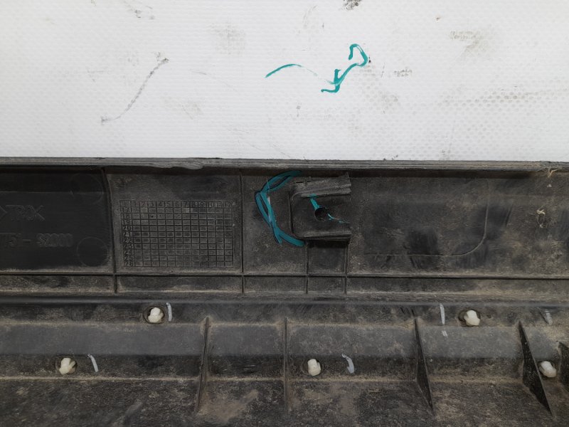 Накладка порога наружная левая SANTA FE (TM) 18-23