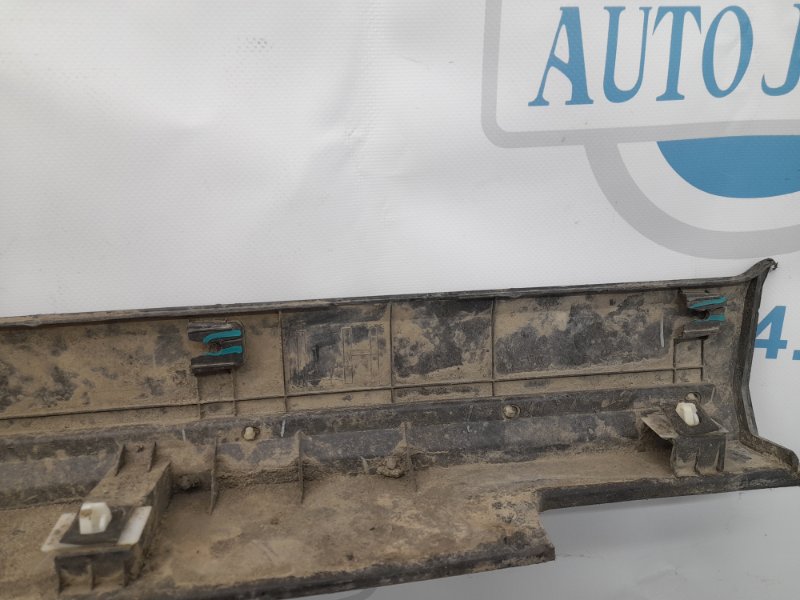 Накладка порога наружная левая SANTA FE (TM) 18-23