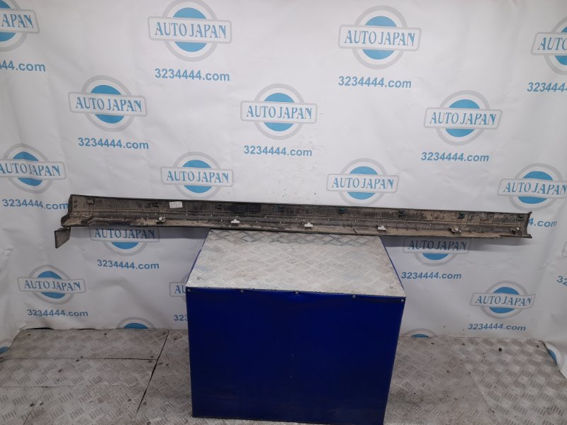 Накладка порога наружная левая SANTA FE (TM) 18-23