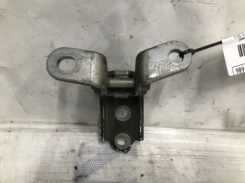 Петля двери нижняя задняя правая SOUL AM 08-13 2012 Хетчбек 2.0 Петля двери нижняя задняя правая SOUL AM 08-13 2012 Хетчбек 2.0