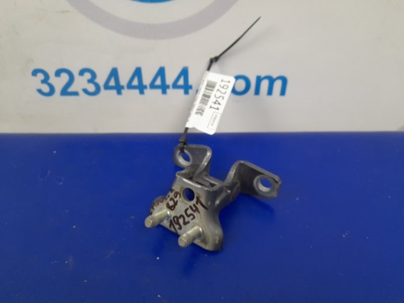 Петля двери верхняя задняя левая MITSUBISHI LANCER X 10 07-15 Седан 2.0 4B11 Петля двери верхняя задняя левая MITSUBISHI LANCER X 10 07-15 Седан 2.0 4B11