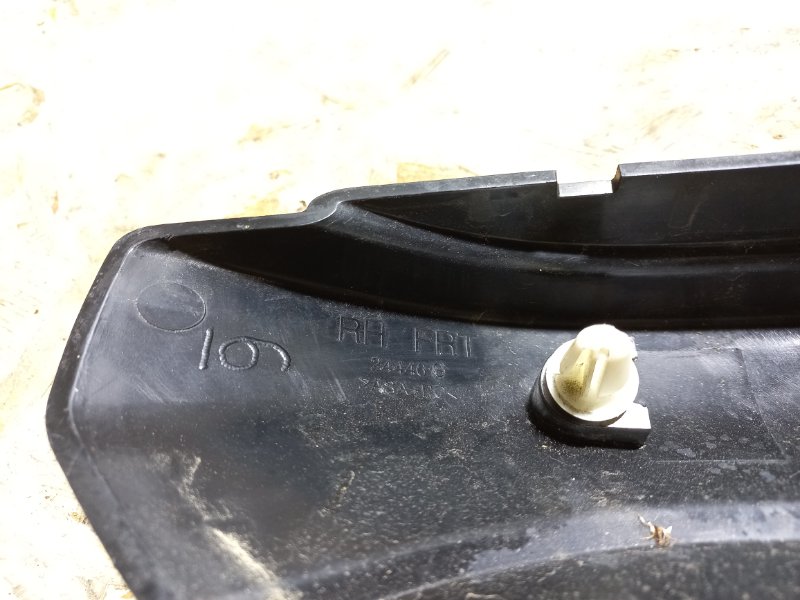 Заглушка рейлинга передняя правая PILOT 08-15 2010 Внедорожник 3.5