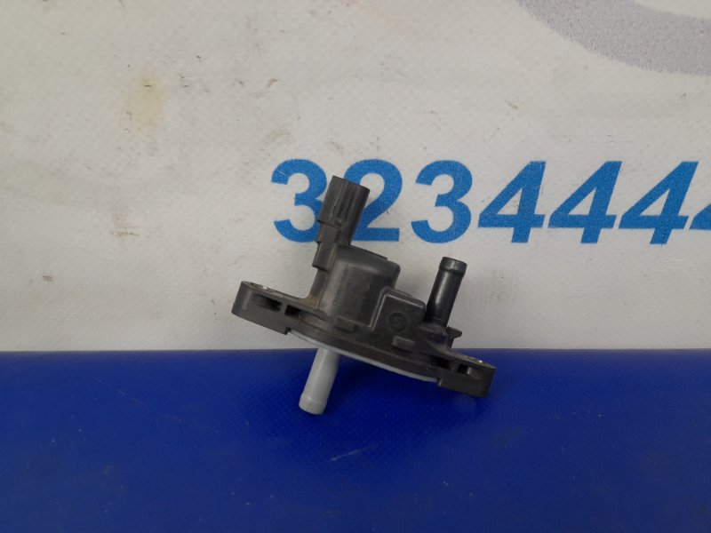 Запчасть клапан вентиляции топливного бака ACURA RDX 12-19 2014 Внедорожник 3.5 36162-RMX-A01 Б/У Клапан вентиляции топливного бака ACURA RDX 12-19 2014 Внедорожник 3.5 36162-RMX-A01 Б/У