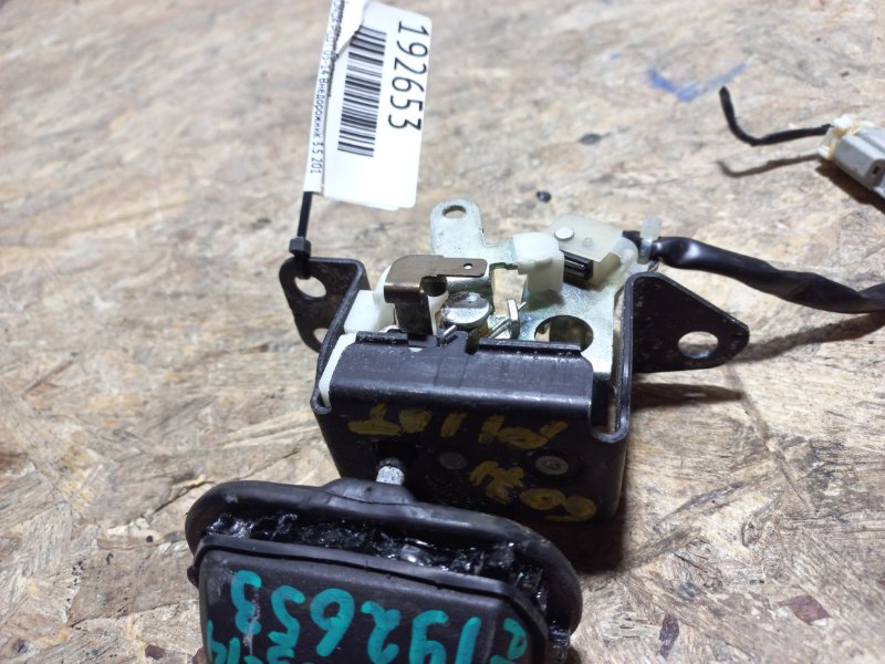 Замок стекла крышки багажника PILOT 08-15 2010 Внедорожник 3.5