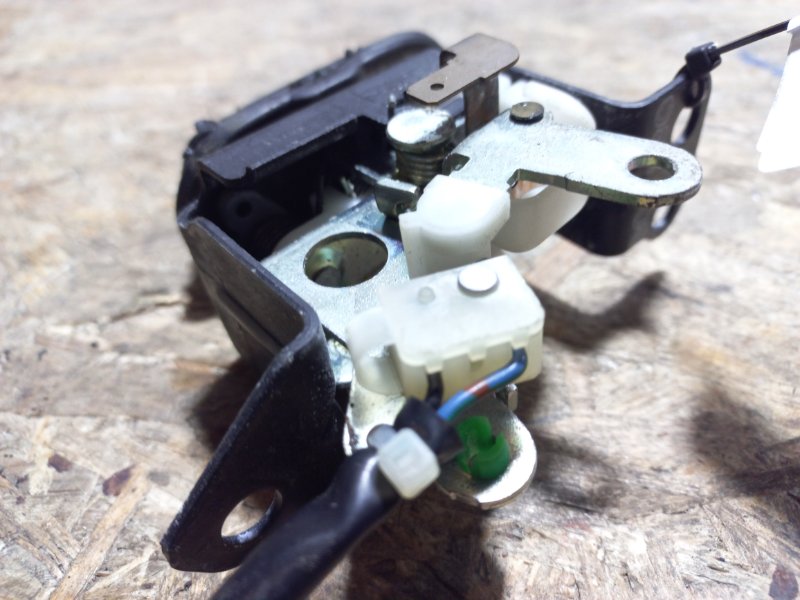 Замок стекла крышки багажника PILOT 08-15 2010 Внедорожник 3.5