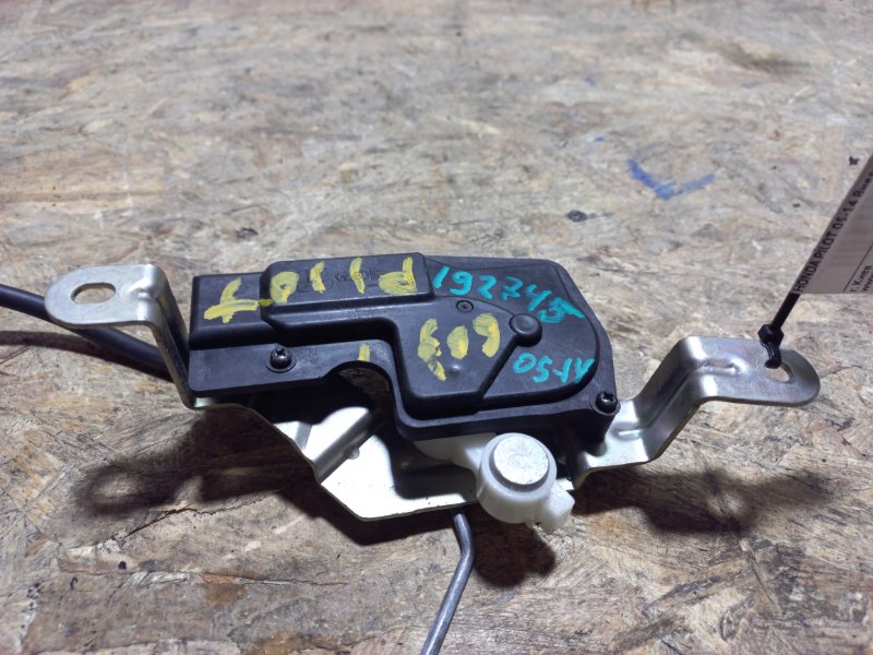 Замок стекла крышки багажника PILOT 08-15 2010 Внедорожник 3.5