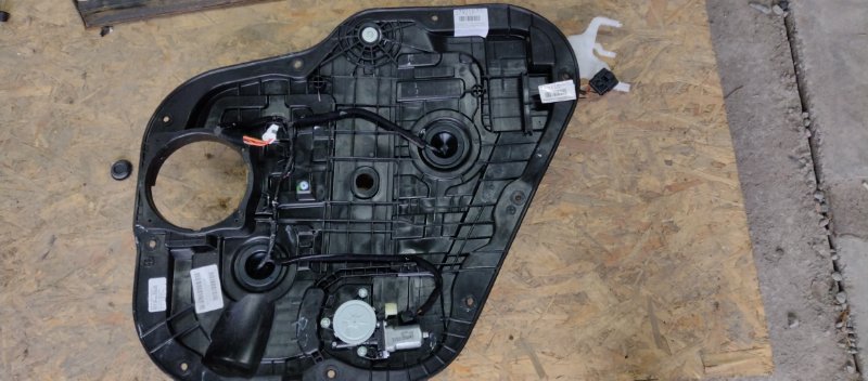 Запчасть стеклоподъемник задний правый KIA SORENTO UM 14- 2016 Внедорожник 2.4 83481-C6000 Б/У Стеклоподъемник задний правый KIA SORENTO UM 14- 2016 Внедорожник 2.4 83481-C6000 Б/У