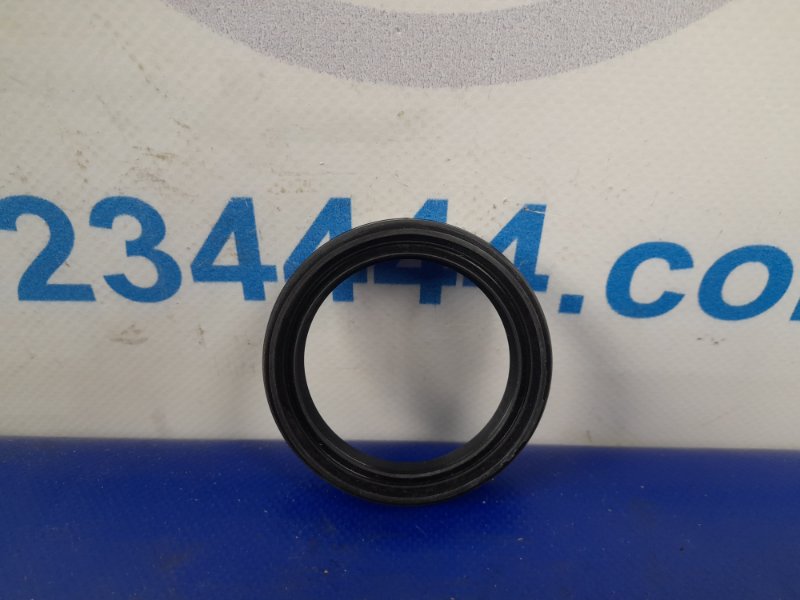 Сальник ступицы GALANT 87-93