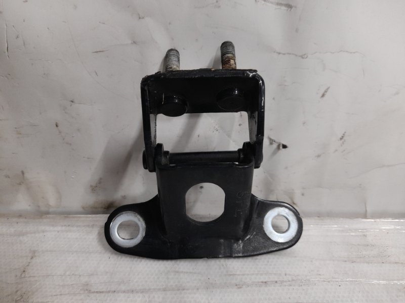 Петля крышки багажника правая ACURA MDX (YD2) 06-13 2010 YD2 3.7 J37A1 68210-STX-A01ZZ Б/У