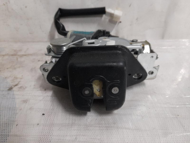 Замок крышки багажника ACURA MDX (YD2) 06-13 YD2 3.7 J37A1 Замок крышки багажника ACURA MDX (YD2) 06-13 YD2 3.7 J37A1