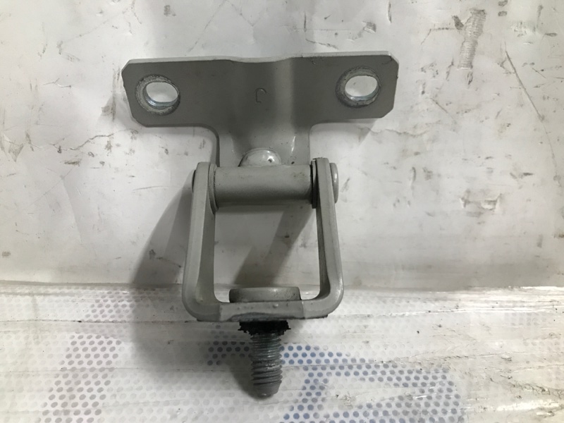 Петля крышки багажника левая OUTLANDER XL 05-13 2006 Внедорожник 3.0