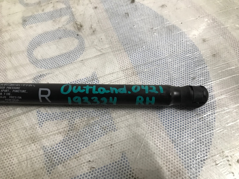 Амортизатор крышки багажника задний правый OUTLANDER XL 05-13 2006 Внедорожник 3.0