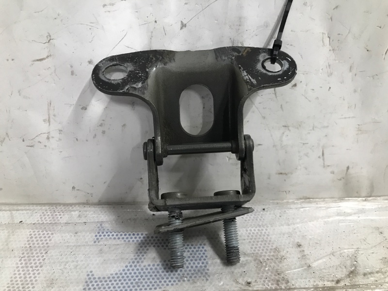 Петля крышки багажника левая MDX (YD2) 06-13 2007 YD2 3.7