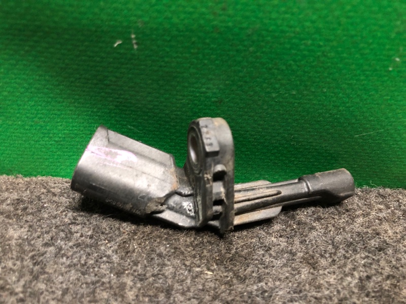 Датчик ABS задний правый PASSAT B7 11-15 2014 A32 1.8 CPKA