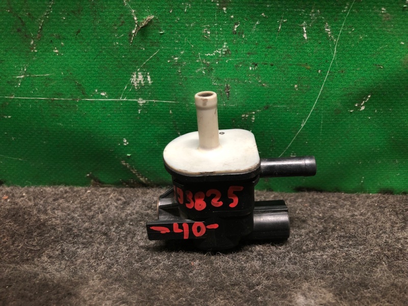 Клапан электромагнитный (вакуумный) TOYOTA CAMRY 40 06-11 2AZFE 90910-12276 Б/У