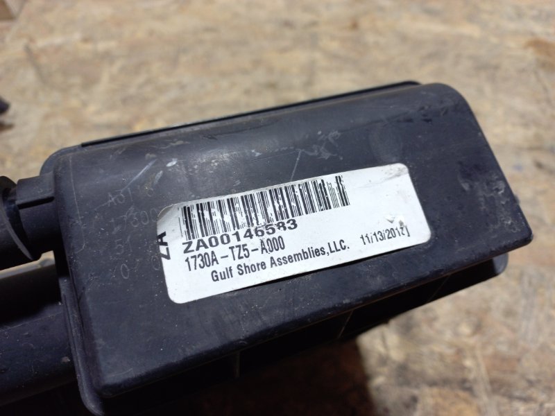 Абсорбер топливный MDX (YD3) 13-21 2013 Внедорожник 3.5 Абсорбер топливный MDX (YD3) 13-21 2013 Внедорожник 3.5