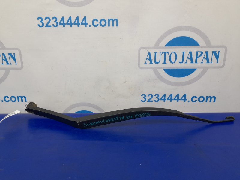 Поводок стеклоочистителя передний правый KIA SORENTO XM 09-14 2012 Внедорожник 3.5 98320-1U000 Б/У