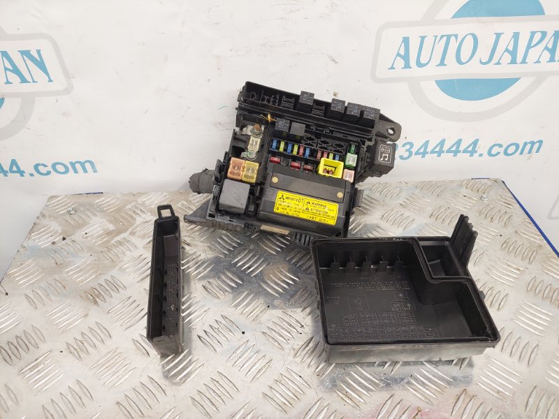 Блок предохранителей моторный отсек GALANT 03-12 2009 Седан 2.4