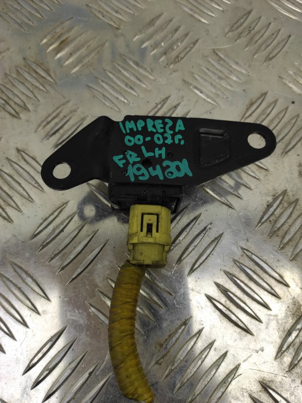Датчик удара передний левый IMPREZA 00-07 GD/GG