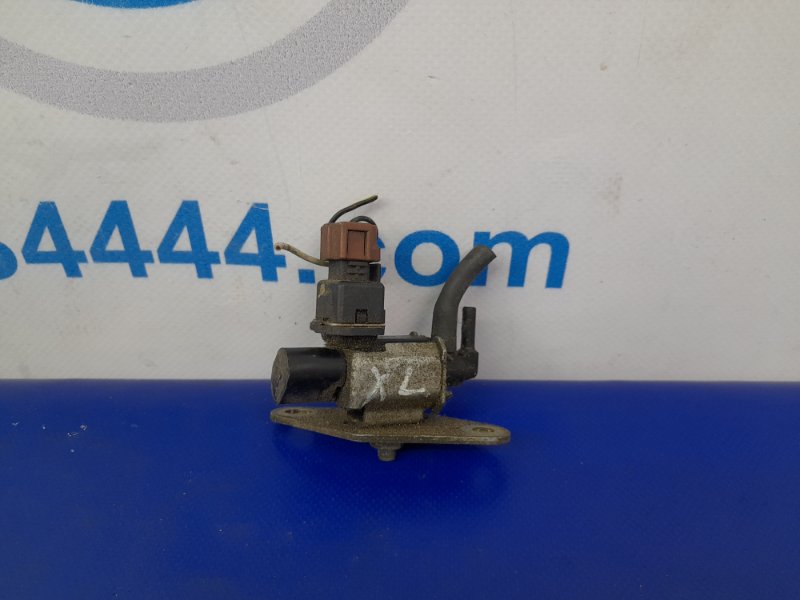 Клапан электромагнитный (вакуумный) MITSUBISHI OUTLANDER XL 05-13 MR160676 Б/У