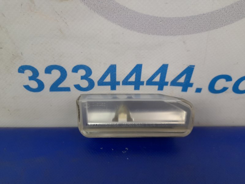 Подсветка номера правая LEXUS IS250/350 05-13 81270-53021 Б/У