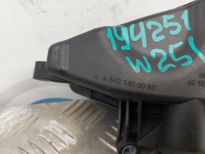 Сапун R-CLASS W251 05-13 2007 Минивэн OM642950 3.2L