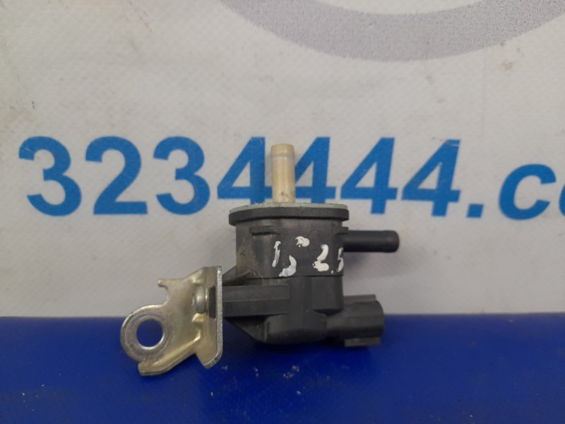 Клапан электромагнитный (вакуумный) CAMRY 40 06-11