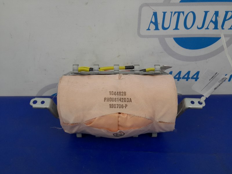 Запчасть подушка безопасности пассажира передняя правая LEXUS ES350 06-12 Седан 73960-33111 Б/У Подушка безопасности пассажира передняя правая LEXUS ES350 06-12 Седан 73960-33111 Б/У