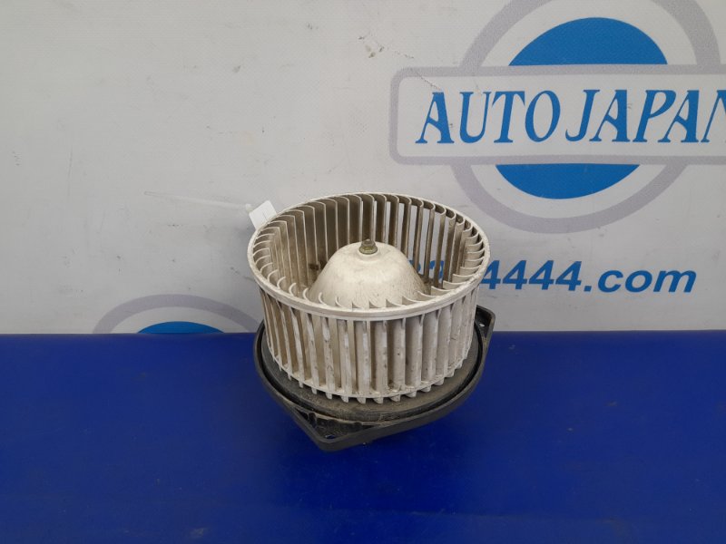 Запчасть моторчик печки NISSAN ALMERA 03-09 27225-95F0A Б/У Моторчик печки NISSAN ALMERA 03-09 27225-95F0A Б/У