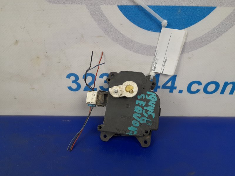 Моторчик заслонки печки SEQUOIA 01-07