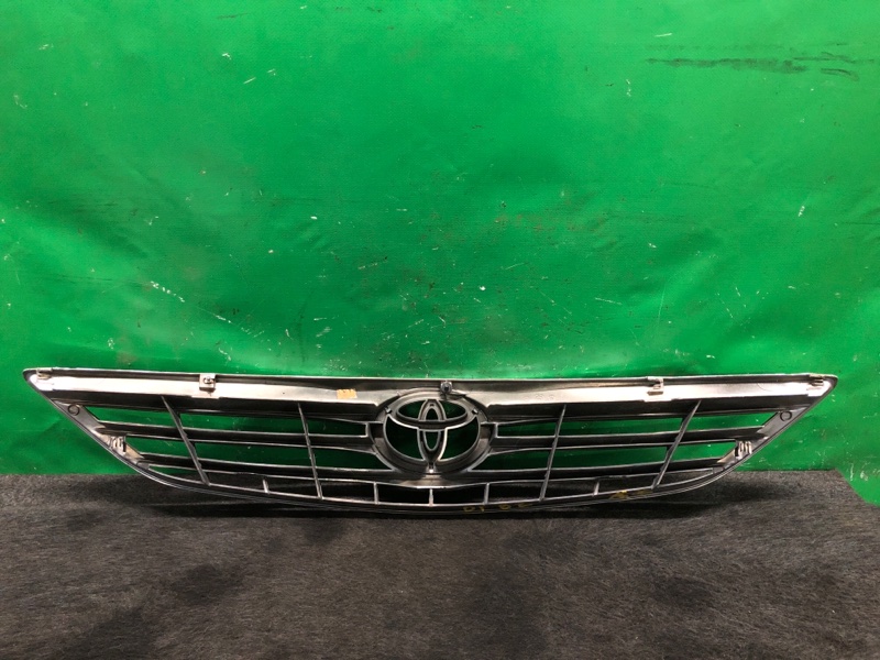 Решетка радиатора TOYOTA CAMRY 30 02-06 ACV30 2.4 2AZFE